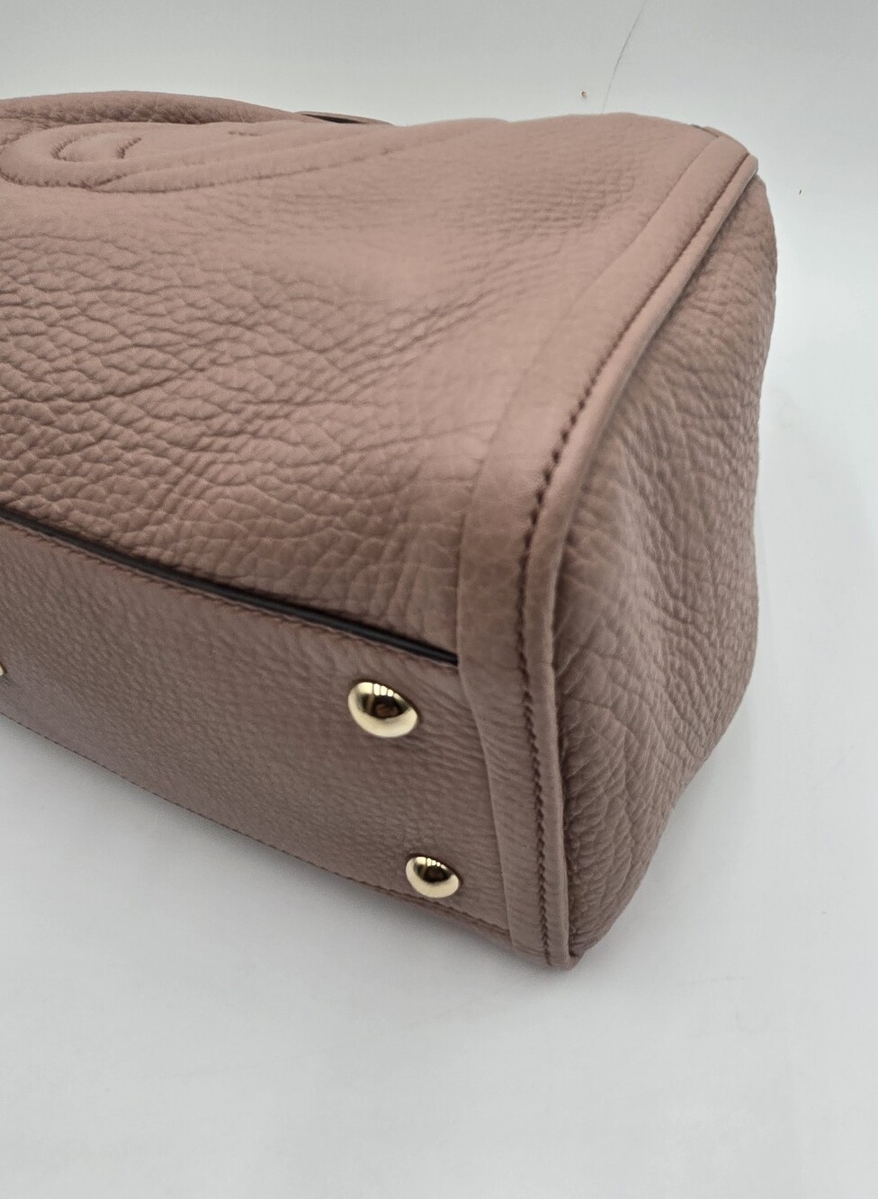 Gucci Pebbled Calfskin Small Soho Shoulder Bag Light Pink - COA Included - Picture 5 of 16